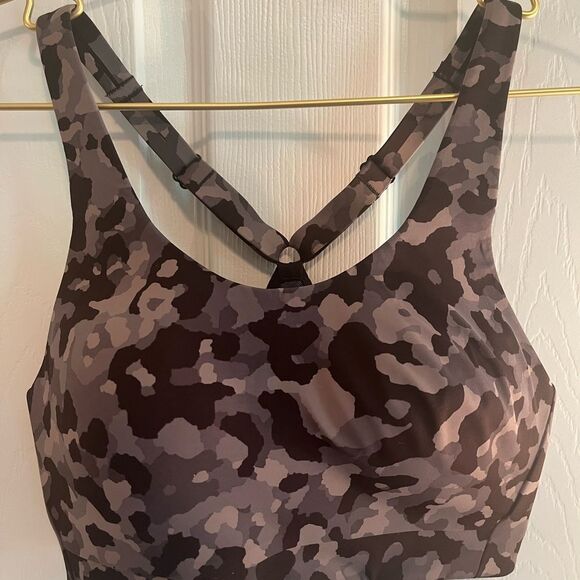 Athleta Gray and Black Sports Bra with Racerback Design - Picture 2 of 4